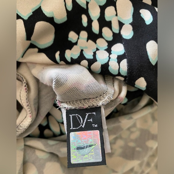 LIKE NEW! Diane Von Furstenberg DVF Oblixe cheetah faux wrap sleeveless dress 10 - Picture 14 of 17